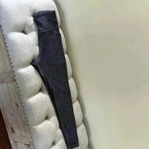 Victorias Secret sport gray and black legging size 8/M